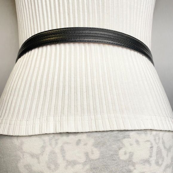 Dockers Belt Medium Black Full Grain Leather Mulit Linear Stitch Detail - Picture 3 of 11